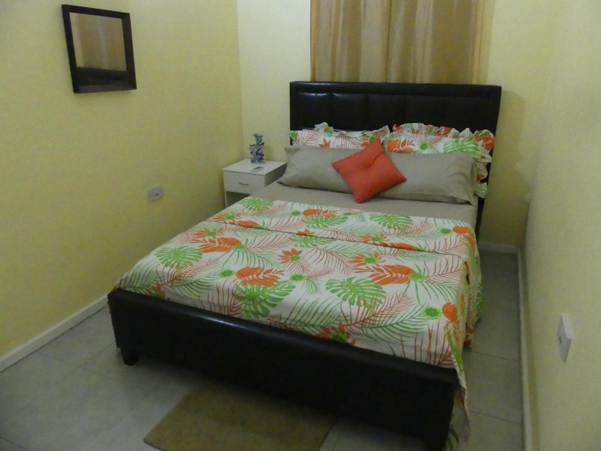 Southern Haven Guesthouse Laborie Extérieur photo