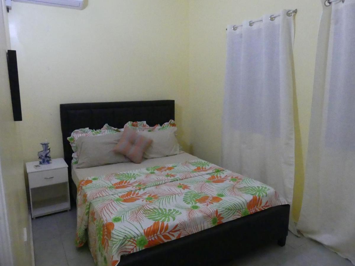 Southern Haven Guesthouse Laborie Extérieur photo