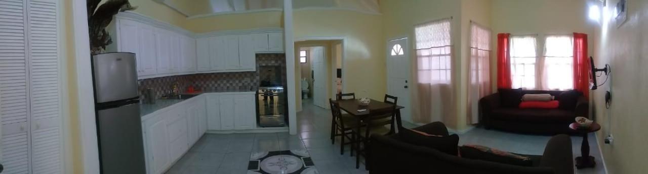 Southern Haven Guesthouse Laborie Extérieur photo