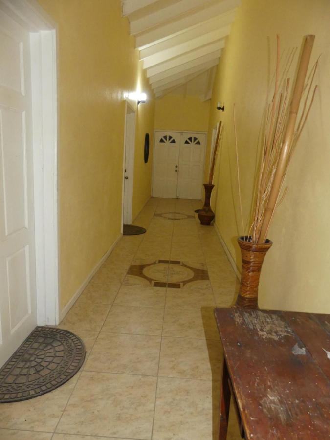 Southern Haven Guesthouse Laborie Extérieur photo